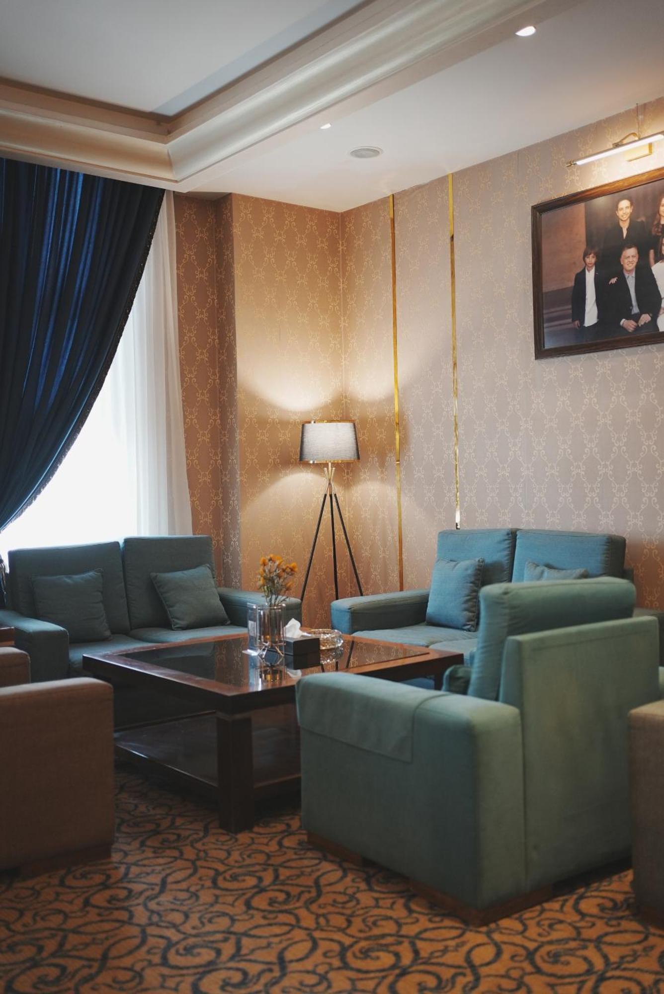 Thousand Nights Hotel Amman Zewnętrze zdjęcie The interior of the hotel