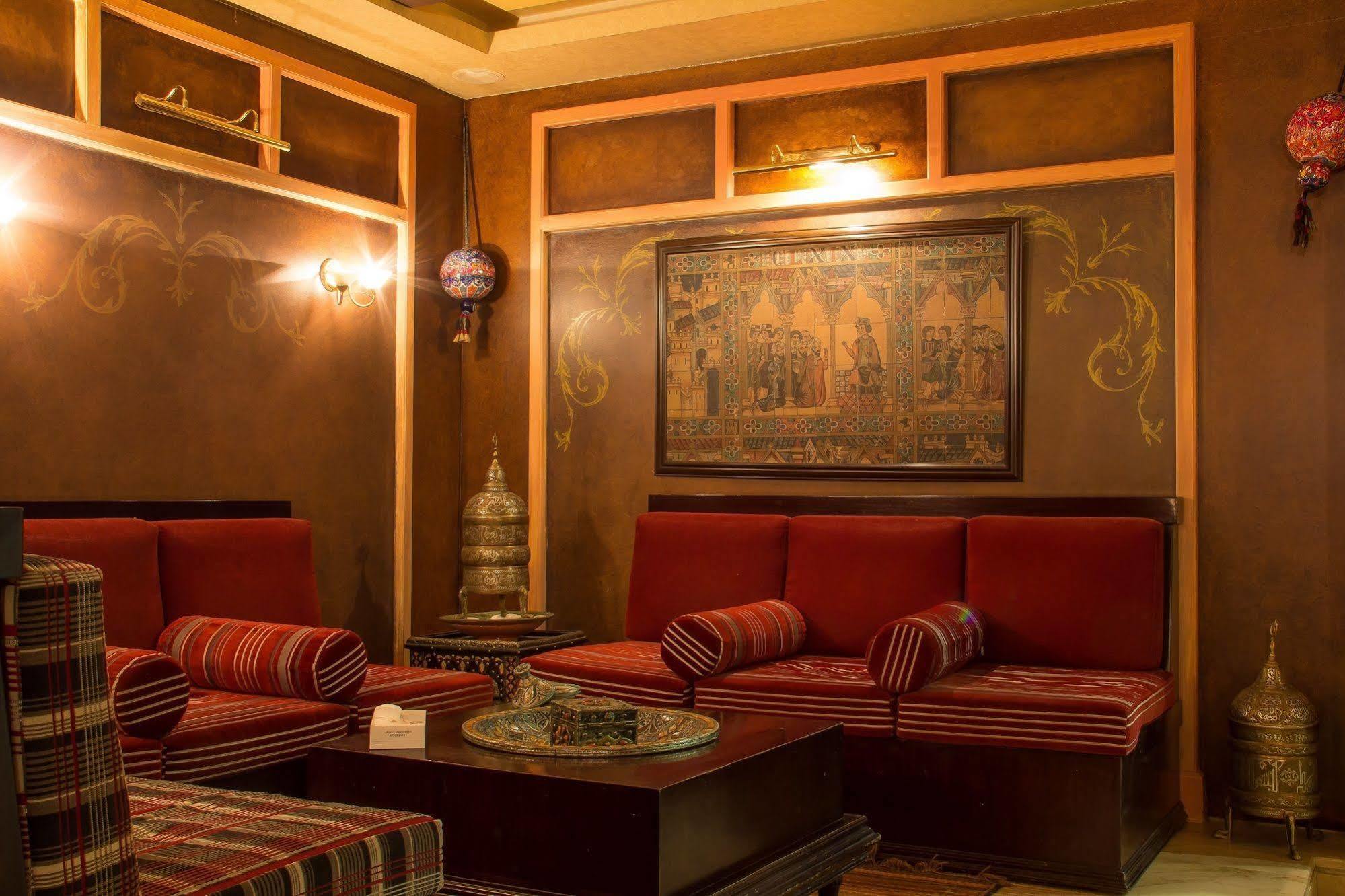 Thousand Nights Hotel Amman Zewnętrze zdjęcie A traditional Moroccan living room